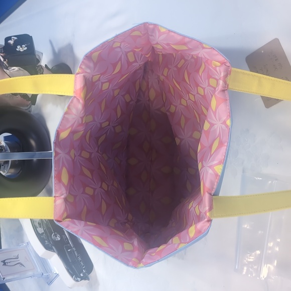 Clinique Reversible Tote Bag NWT - Picture 2 of 3